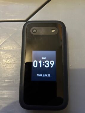 Nokia Black Compact Flip-Style Phone with Front Display